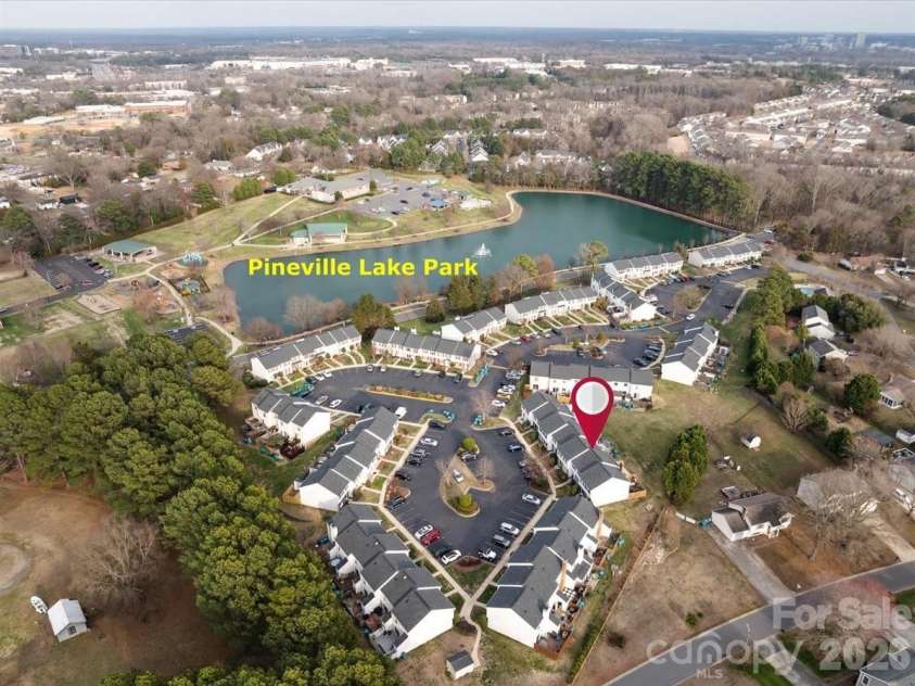 237 Water Oak Drive, Pineville, NC 28134.  MLS# CAR4351240, YatesRealty ID 6728. Amenities