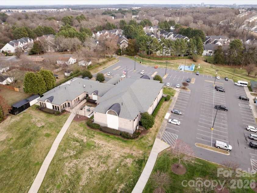 237 Water Oak Drive, Pineville, NC 28134.  MLS# CAR4351240, YatesRealty ID 6728. Amenities