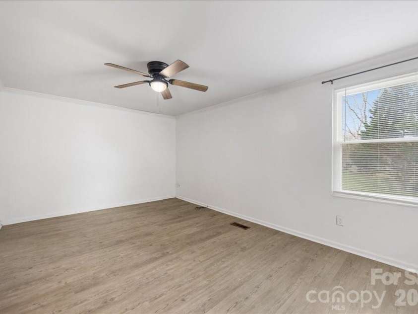 237 Water Oak Drive, Pineville, NC 28134.  MLS# CAR4351240, YatesRealty ID 6728. Primary bedroom