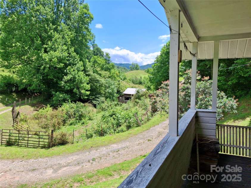 2087 Henry Road, Sylva, NC 28779.  MLS# CAR4273854, YatesRealty ID 6729. 