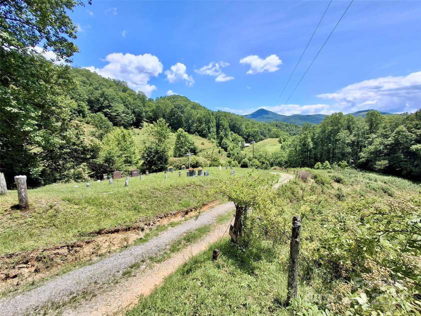 2087 Henry Road, Sylva, NC 28779.  MLS# CAR4273854, YatesRealty ID 6729. 