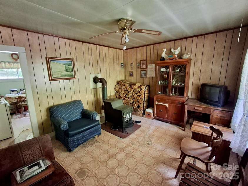 2087 Henry Road, Sylva, NC 28779.  MLS# CAR4273854, YatesRealty ID 6729. 