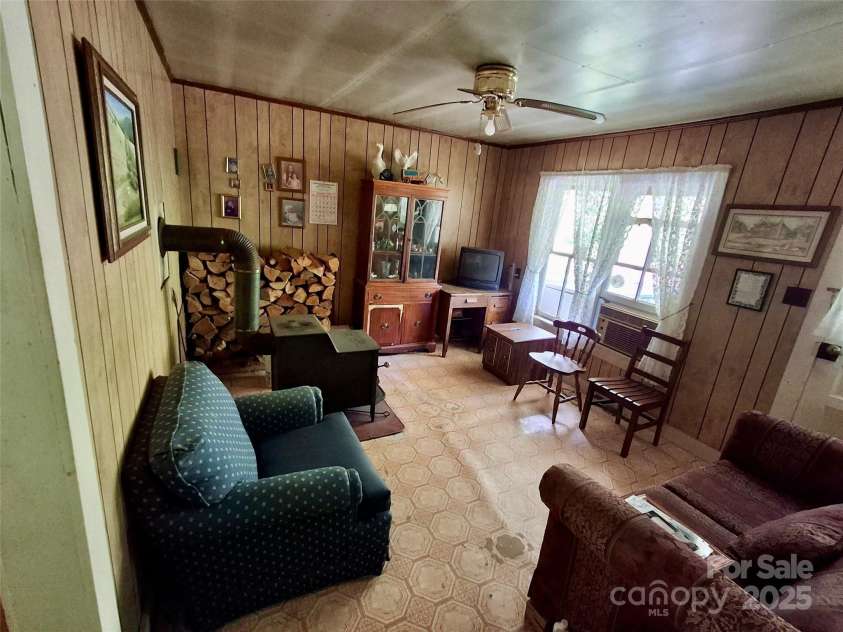 2087 Henry Road, Sylva, NC 28779.  MLS# CAR4273854, YatesRealty ID 6729. 