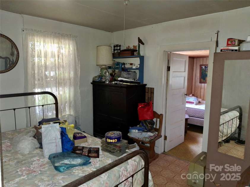 2087 Henry Road, Sylva, NC 28779.  MLS# CAR4273854, YatesRealty ID 6729. 