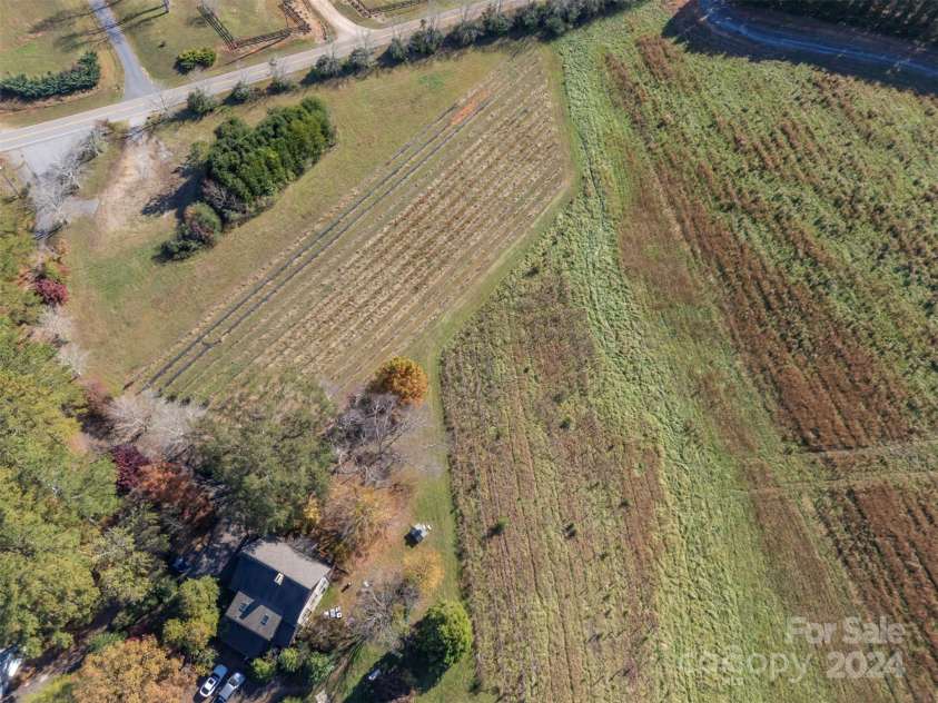 2662 Green Creek Drive, Columbus, NC 28722.  MLS# CAR4203189, YatesRealty ID 6729. 