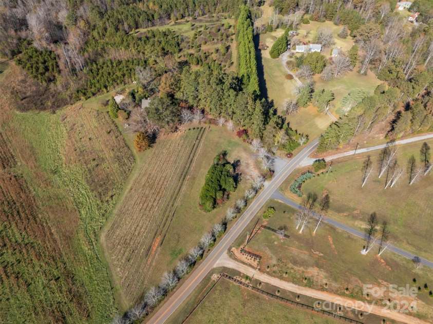 2662 Green Creek Drive, Columbus, NC 28722.  MLS# CAR4203189, YatesRealty ID 6729. 