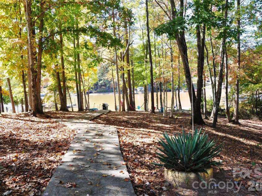 3645 Lake Bluff Drive, Sherrills Ford, NC 28763.  MLS# CAR4410321, YatesRealty ID 673. 