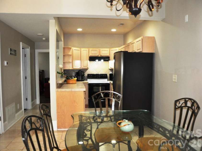3645 Lake Bluff Drive, Sherrills Ford, NC 28763.  MLS# CAR4410321, YatesRealty ID 673. Second Kitchen