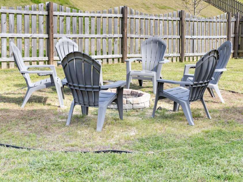 132 Moores Branch Road, Mount Holly, NC 28120.  MLS# CAR4248613, YatesRealty ID 6730. 