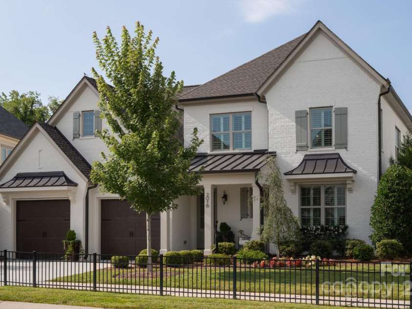 2016 Thatcher Way, Fort Mill, SC 29715.  MLS# CAR4221325, YatesRealty ID 6731. 