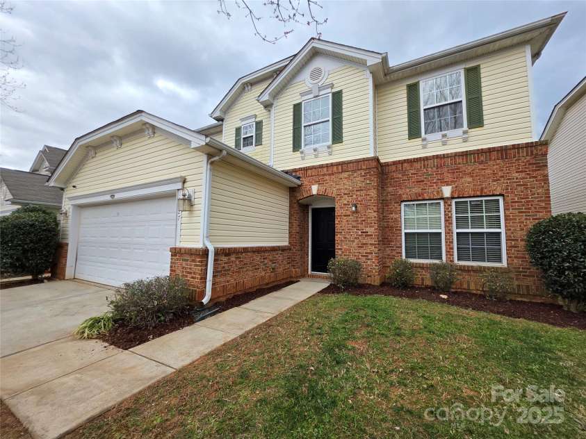 10927 Kinnairds Street, Charlotte, NC 28278.  MLS# CAR4231130, YatesRealty ID 6732. 