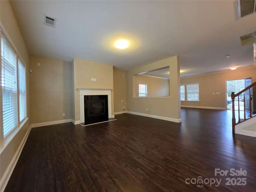 10927 Kinnairds Street, Charlotte, NC 28278.  MLS# CAR4231130, YatesRealty ID 6732. 