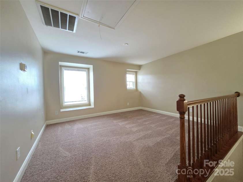 10927 Kinnairds Street, Charlotte, NC 28278.  MLS# CAR4231130, YatesRealty ID 6732. 