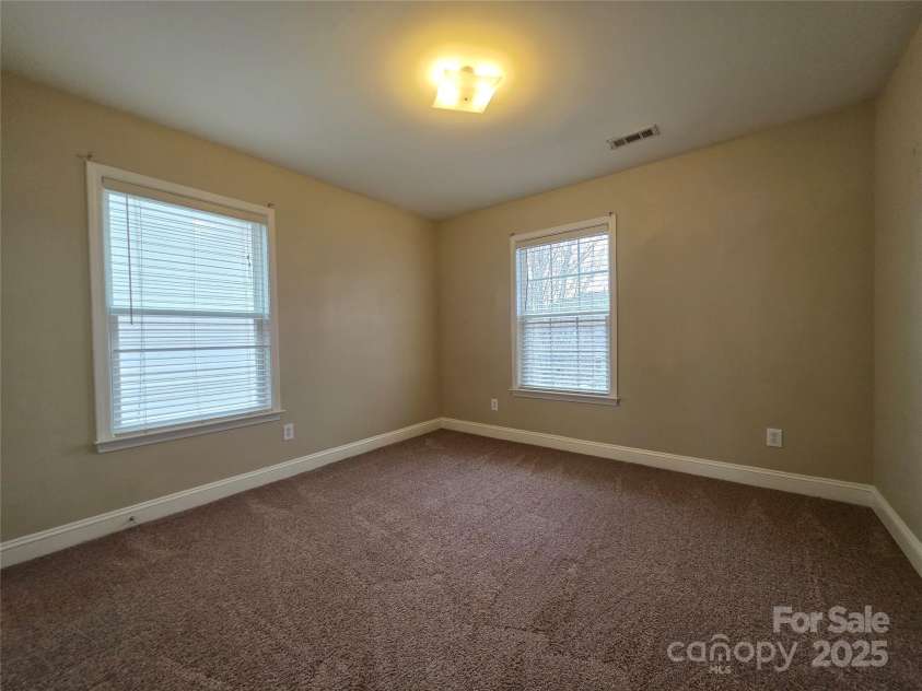 10927 Kinnairds Street, Charlotte, NC 28278.  MLS# CAR4231130, YatesRealty ID 6732. 