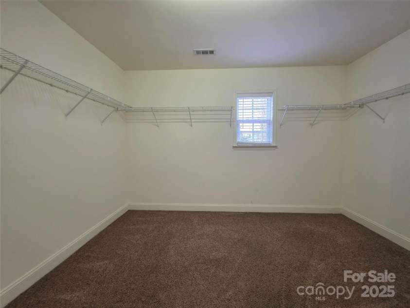 10927 Kinnairds Street, Charlotte, NC 28278.  MLS# CAR4231130, YatesRealty ID 6732. 
