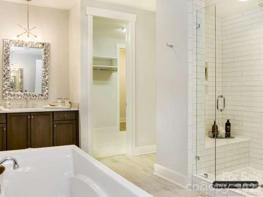 1001 Kingbird Lane, Clover, SC 29710.  MLS# CAR4261471, YatesRealty ID 6733. Primary Spa Bath