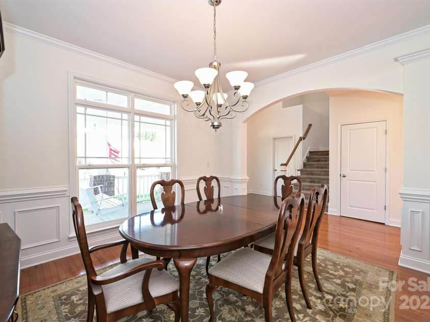 8816 Castle Cliff Drive, Matthews, NC 28105.  MLS# CAR4238925, YatesRealty ID 6733. 