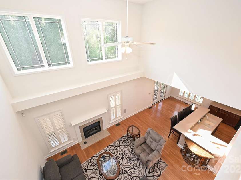 8816 Castle Cliff Drive, Matthews, NC 28105.  MLS# CAR4238925, YatesRealty ID 6733. 