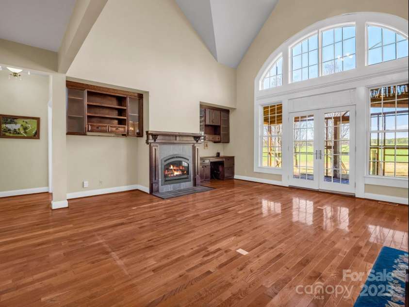 107 Sunderland Drive, Shelby, NC 28150.  MLS# CAR4225149, YatesRealty ID 6736. 