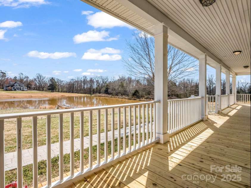 107 Sunderland Drive, Shelby, NC 28150.  MLS# CAR4225149, YatesRealty ID 6736. 