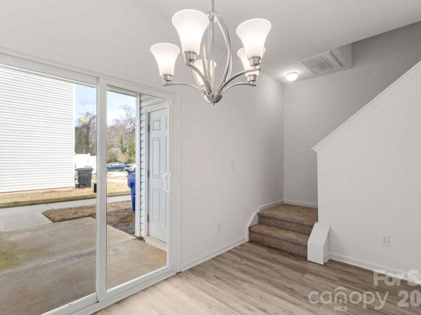 4511 Eaves Lane, Charlotte, NC 28215.  MLS# CAR4353030, YatesRealty ID 6737. 
