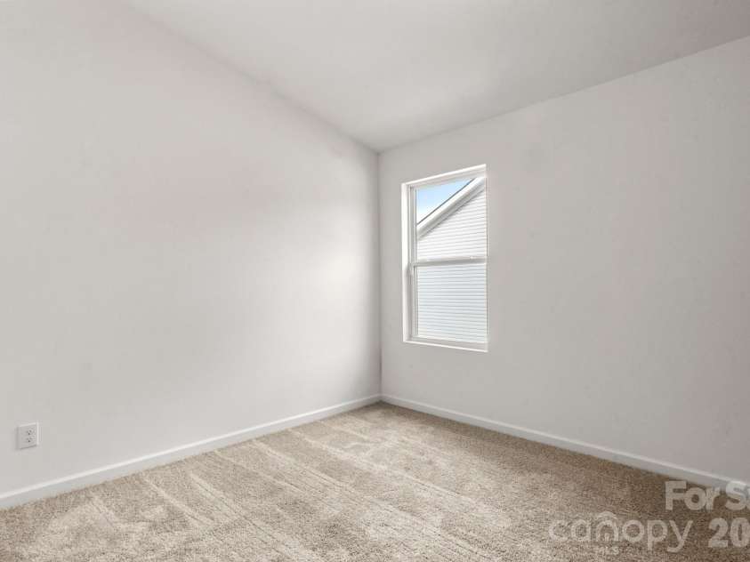 4511 Eaves Lane, Charlotte, NC 28215.  MLS# CAR4353030, YatesRealty ID 6737. 