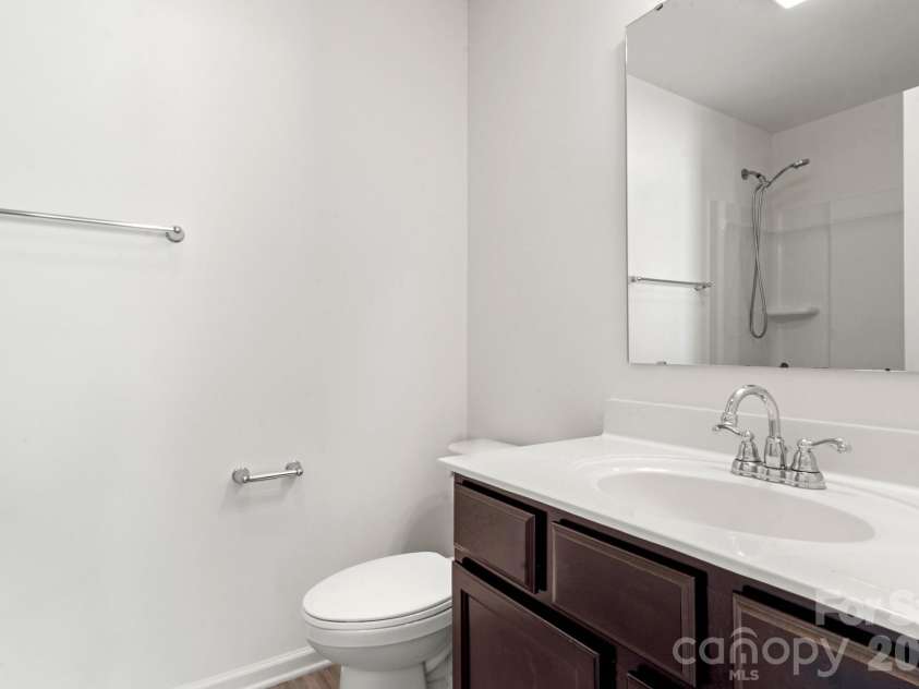 4511 Eaves Lane, Charlotte, NC 28215.  MLS# CAR4353030, YatesRealty ID 6737. 