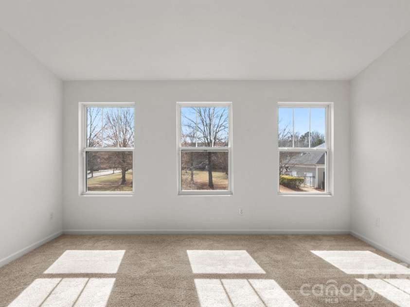 4511 Eaves Lane, Charlotte, NC 28215.  MLS# CAR4353030, YatesRealty ID 6737. 