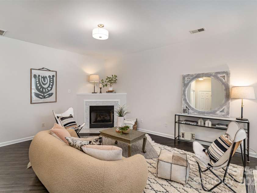 7445 Abigail Glen Drive, Charlotte, NC 28212.  MLS# CAR4242809, YatesRealty ID 6737. 