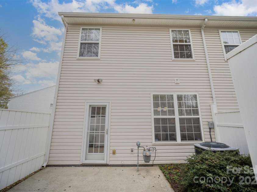 7445 Abigail Glen Drive, Charlotte, NC 28212.  MLS# CAR4242809, YatesRealty ID 6737. 