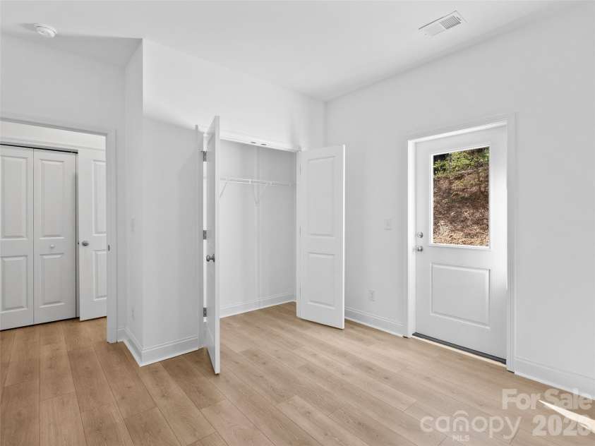 184 Cherry Springs Lane, Asheville, NC 28804.  MLS# CAR4336971, YatesRealty ID 6739. 