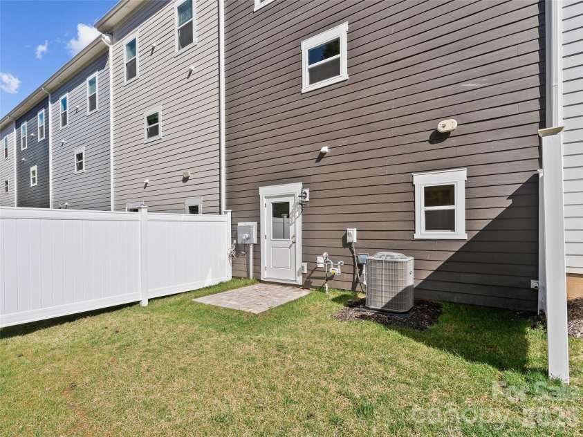 184 Cherry Springs Lane, Asheville, NC 28804.  MLS# CAR4336971, YatesRealty ID 6739. 