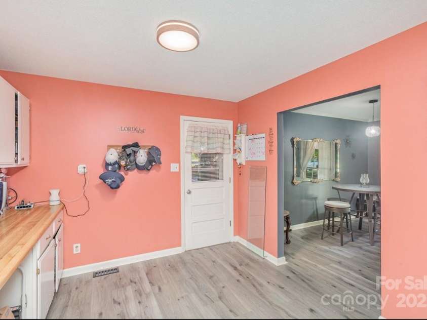 205 Windsor Drive, Salisbury, NC 28144.  MLS# CAR4290229, YatesRealty ID 674. 