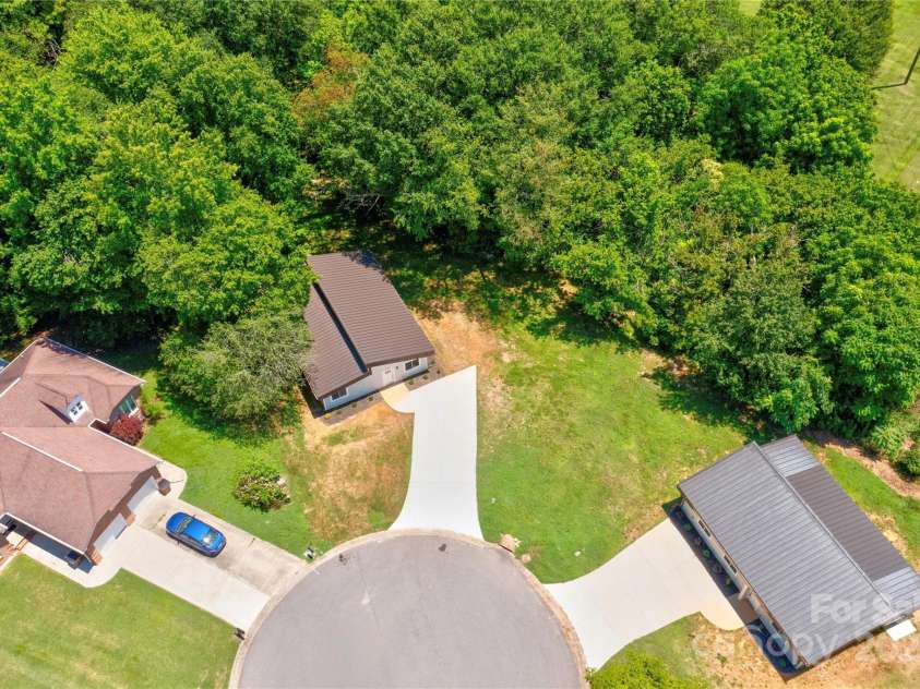 901 Linney Lane, Shelby, NC 28152.  MLS# CAR4188208, YatesRealty ID 674. 