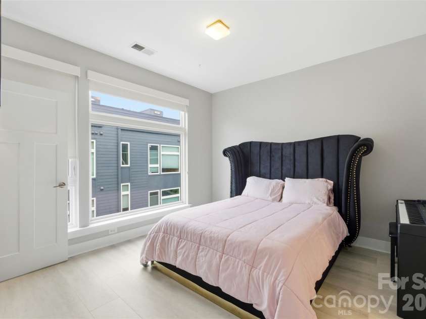 2712 Youngblood Street, Charlotte, NC 28203.  MLS# CAR4328236, YatesRealty ID 6740. 