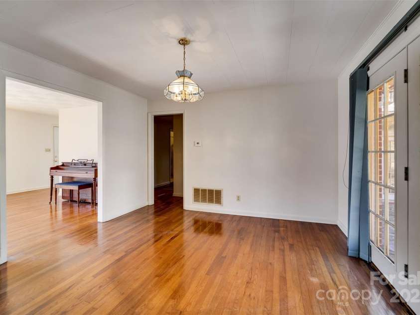 67 Hillcrest Street, Sylva, NC 28779.  MLS# CAR4231193, YatesRealty ID 6742. 