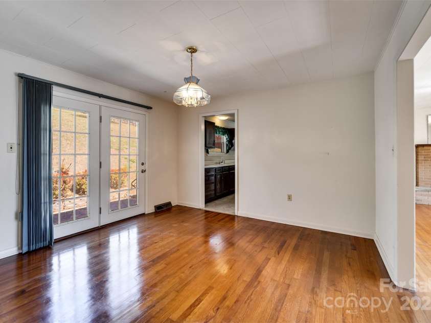 67 Hillcrest Street, Sylva, NC 28779.  MLS# CAR4231193, YatesRealty ID 6742. 