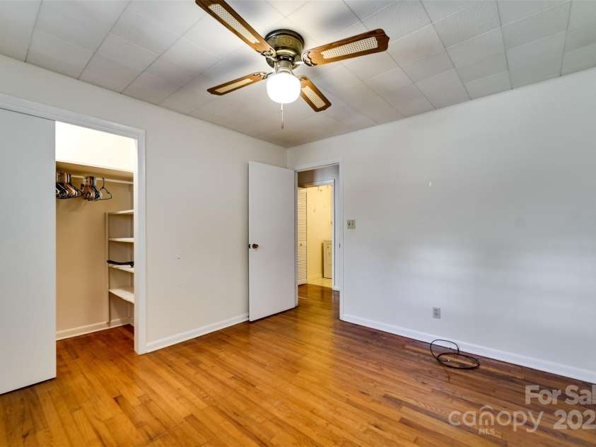 67 Hillcrest Street, Sylva, NC 28779.  MLS# CAR4231193, YatesRealty ID 6742. 