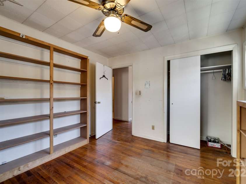 67 Hillcrest Street, Sylva, NC 28779.  MLS# CAR4231193, YatesRealty ID 6742. 