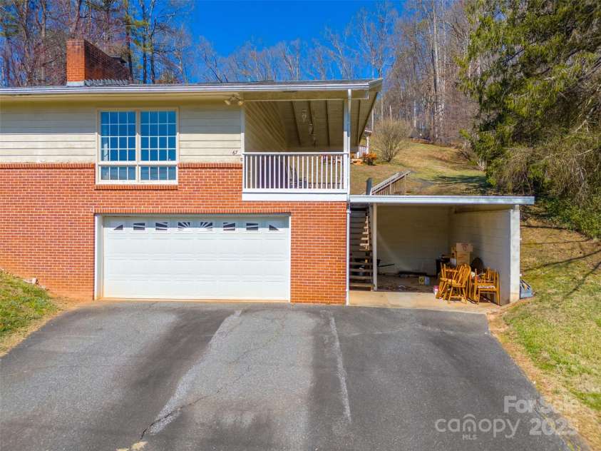 67 Hillcrest Street, Sylva, NC 28779.  MLS# CAR4231193, YatesRealty ID 6742. 