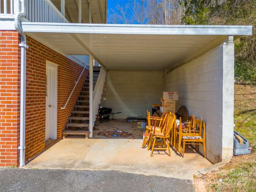 67 Hillcrest Street, Sylva, NC 28779.  MLS# CAR4231193, YatesRealty ID 6742. 