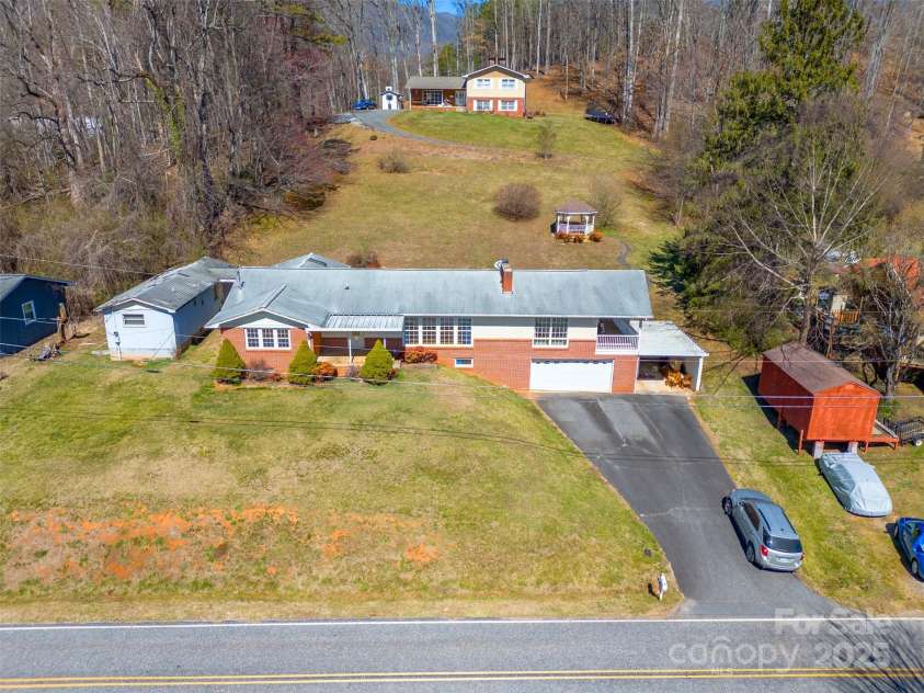 67 Hillcrest Street, Sylva, NC 28779.  MLS# CAR4231193, YatesRealty ID 6742. 