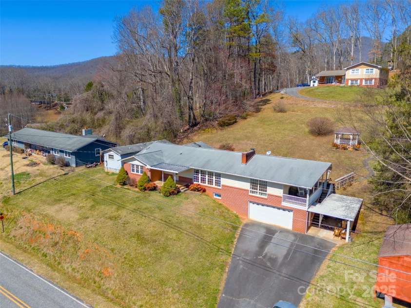 67 Hillcrest Street, Sylva, NC 28779.  MLS# CAR4231193, YatesRealty ID 6742. 