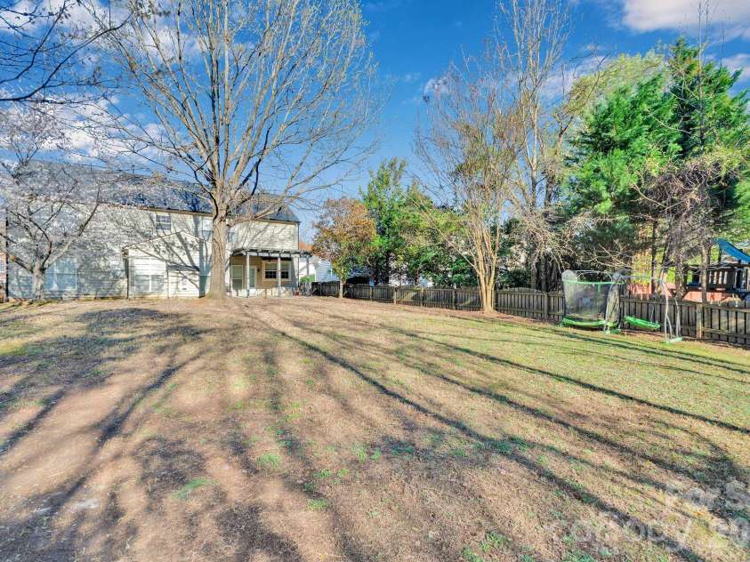 3538 Manor House Drive, Charlotte, NC 28270.  MLS# CAR4358198, YatesRealty ID 6744. 