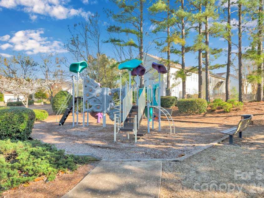 3538 Manor House Drive, Charlotte, NC 28270.  MLS# CAR4358198, YatesRealty ID 6744. Community Playground