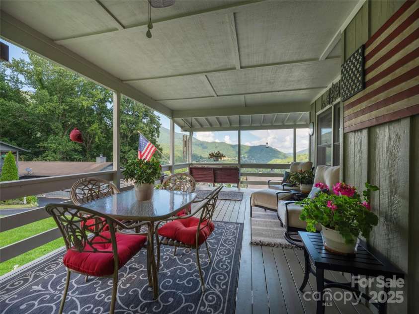 10 Onyx Lane, Maggie Valley, NC 28751.  MLS# CAR4208739, YatesRealty ID 6745. 