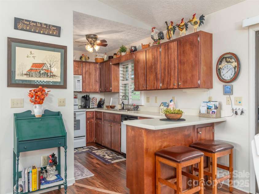 10 Onyx Lane, Maggie Valley, NC 28751.  MLS# CAR4208739, YatesRealty ID 6745. 