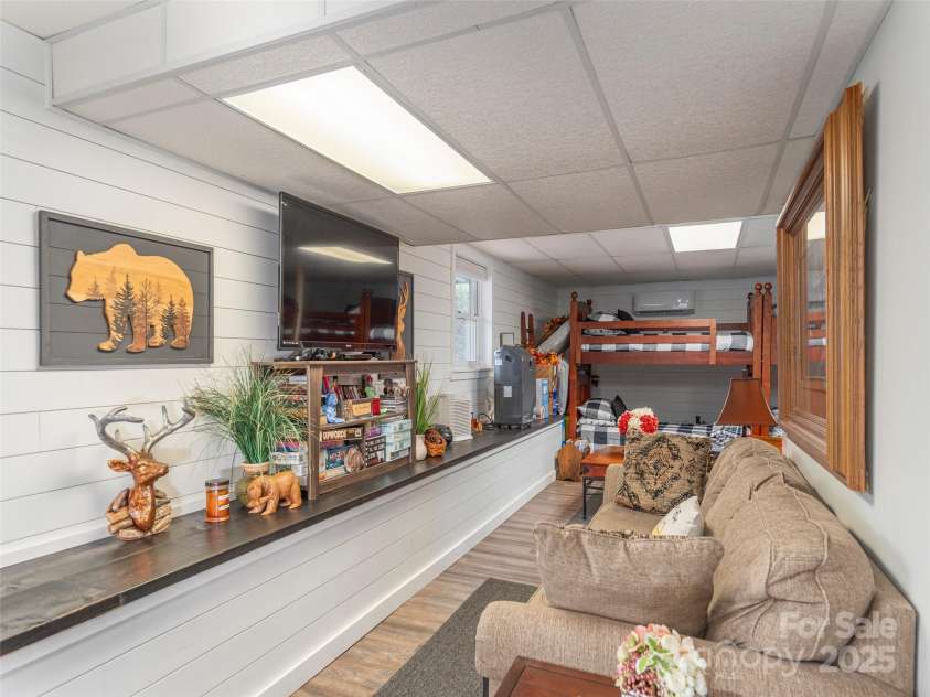 10 Onyx Lane, Maggie Valley, NC 28751.  MLS# CAR4208739, YatesRealty ID 6745. 