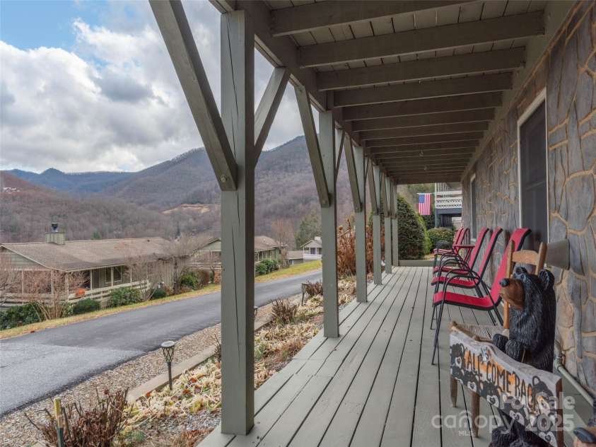 10 Onyx Lane, Maggie Valley, NC 28751.  MLS# CAR4208739, YatesRealty ID 6745. 