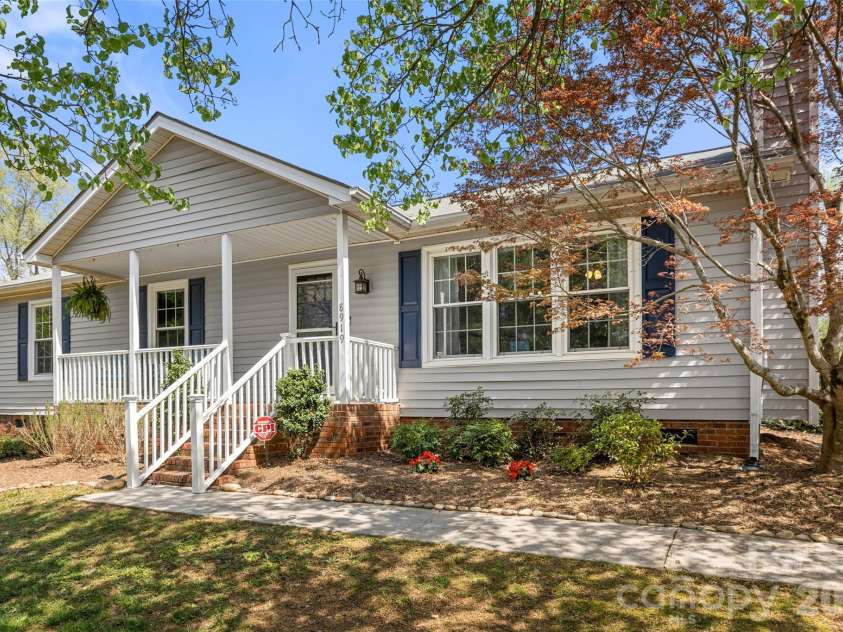 8919 Meadow Ridge Road, Fort Mill, SC 29707.  MLS# CAR4361809, YatesRealty ID 6745. 